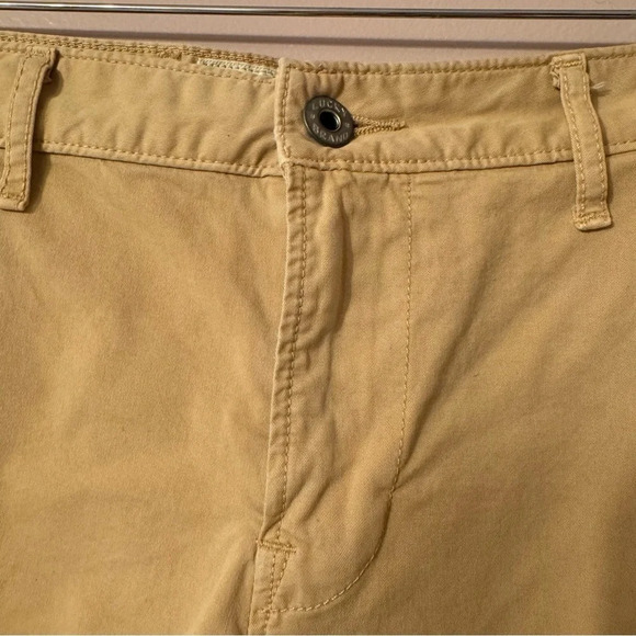 Lucky Brand Shorts Women's Sienna Chino Stretch Khaki Distressed Beige Size  28 - Picture 9 of 9